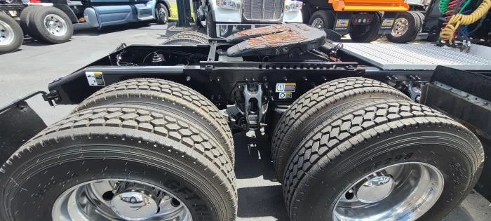 2023 Peterbilt 567 — photo 8