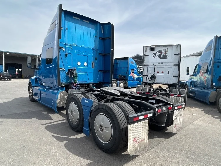 2021 International LT in El Paso, TX — photo 5