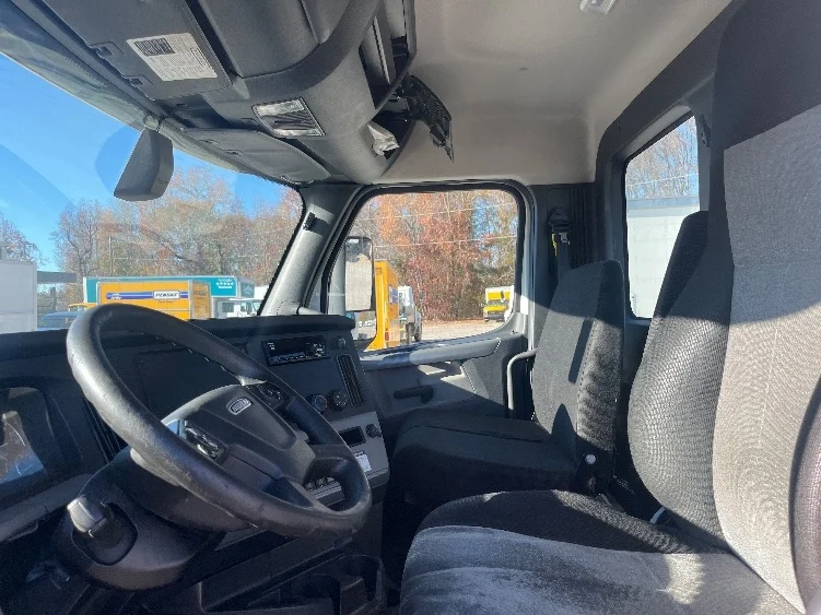 2019 Freightliner Cascadia in Greer, SC — photo 10