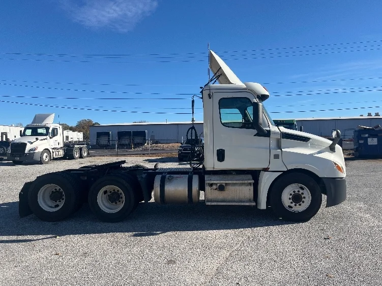 2019 Freightliner Cascadia in Greer, SC — photo 8