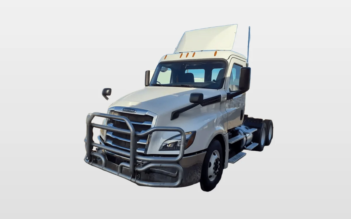 2019 Freightliner - image 1