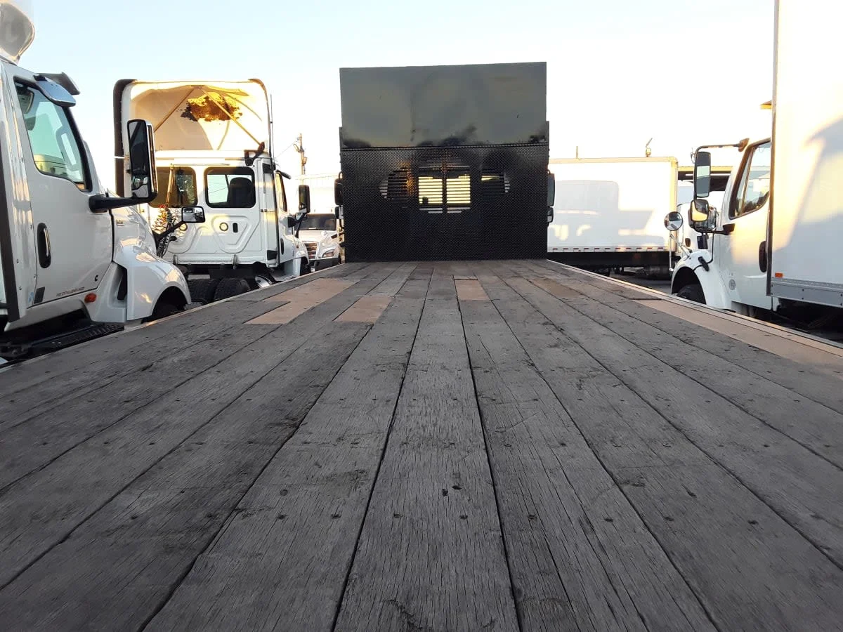 2019 International 4300 in Fontana, CA — photo 8
