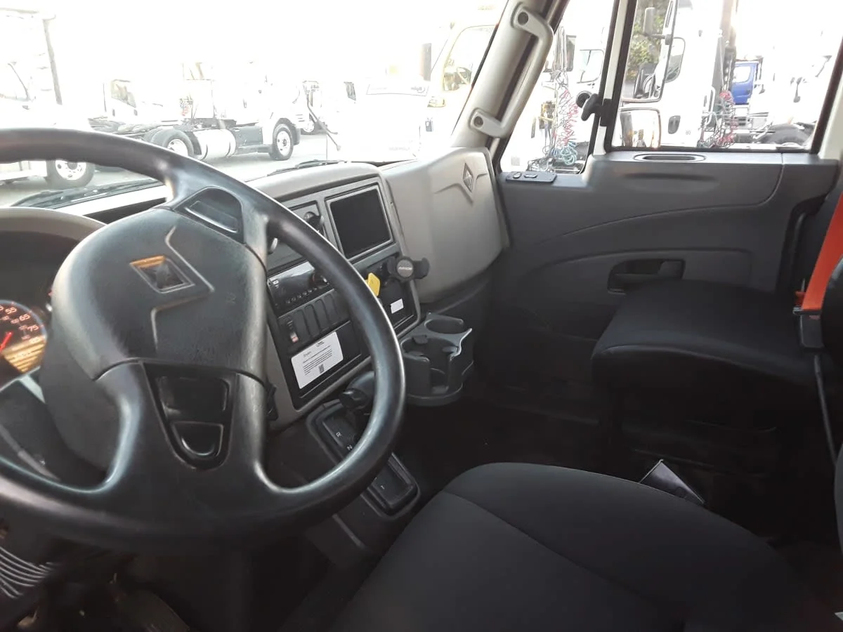 2019 International 4300 in Fontana, CA — photo 7