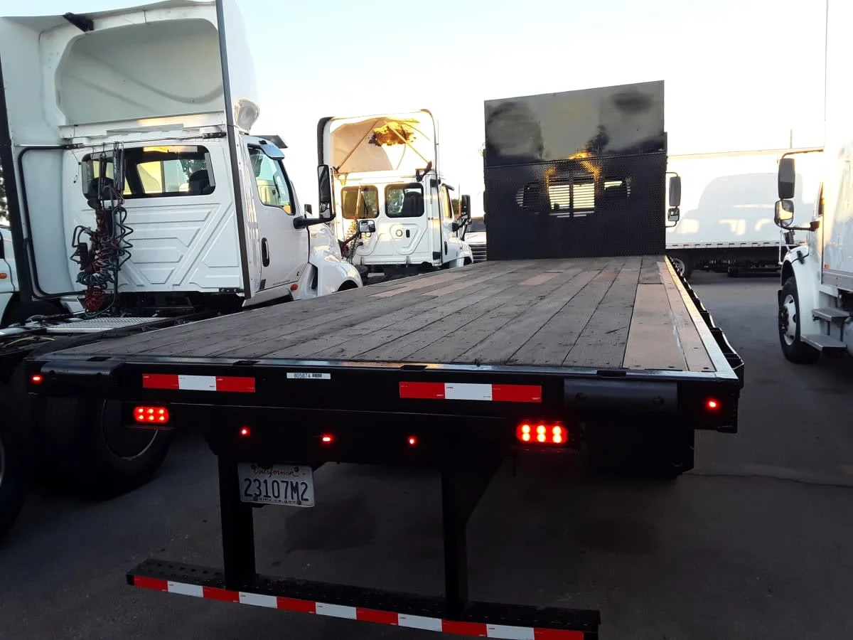 2019 International 4300 in Fontana, CA — photo 5