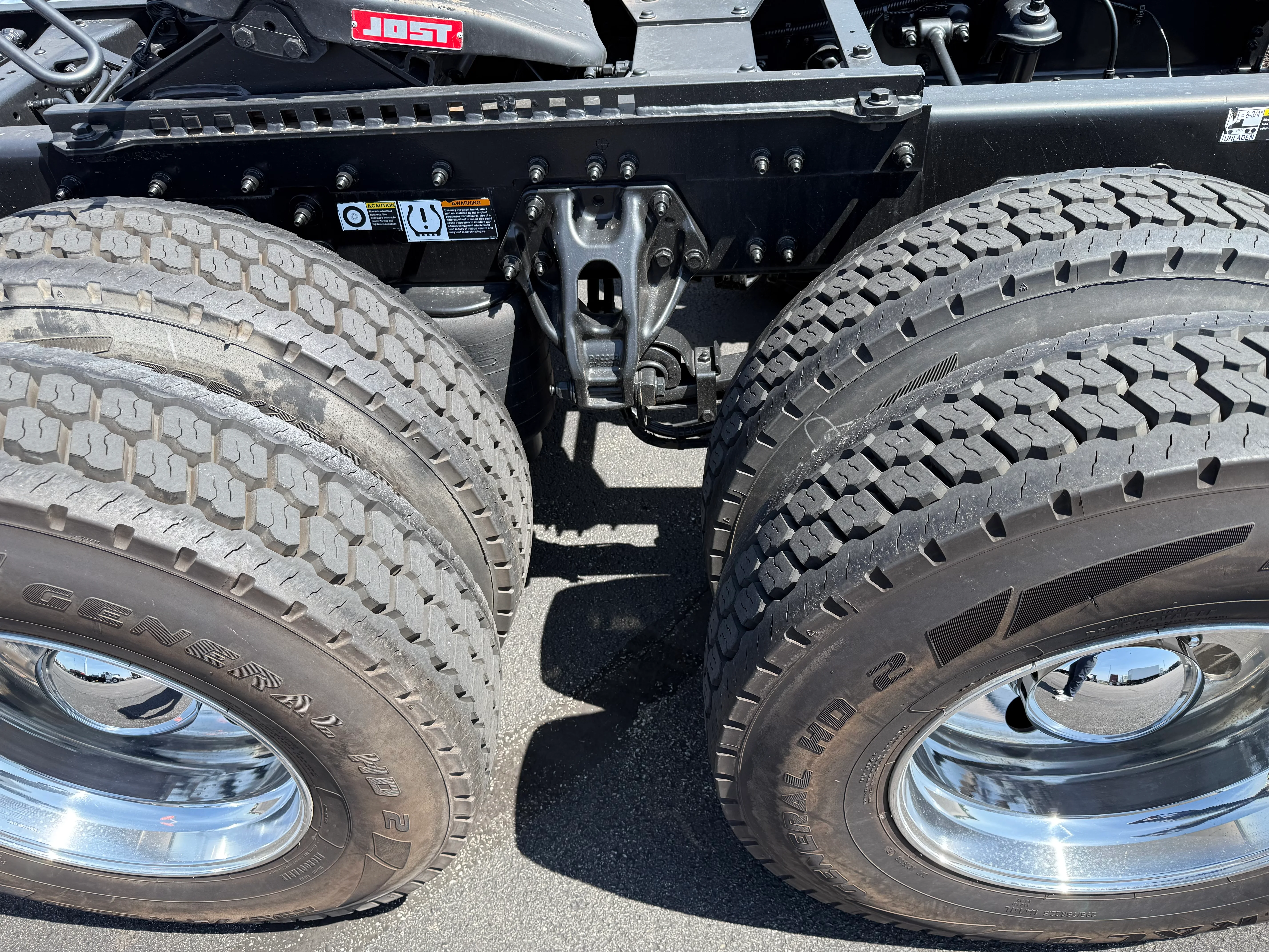 2021 Peterbilt 579 in Cincinnati, OH — photo 13