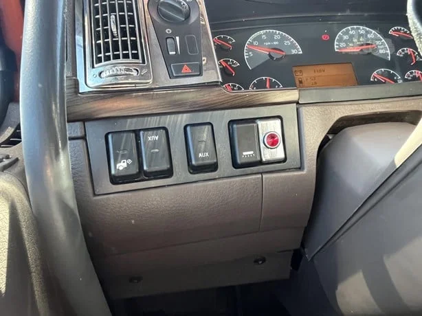 2016 Volvo VNL 860 in Boise, ID — photo 30