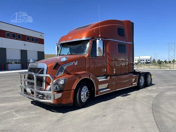2016 Volvo VNL 860