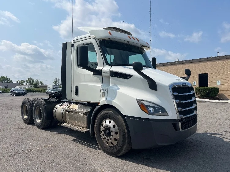 2020 Freightliner Cascadia in Rochester, NY