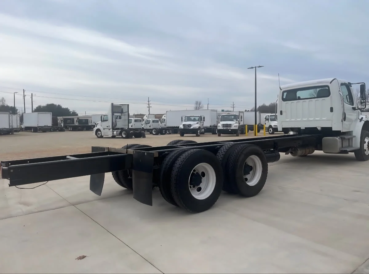 2019 Freightliner M2 106 in Greensboro, NC — photo 4
