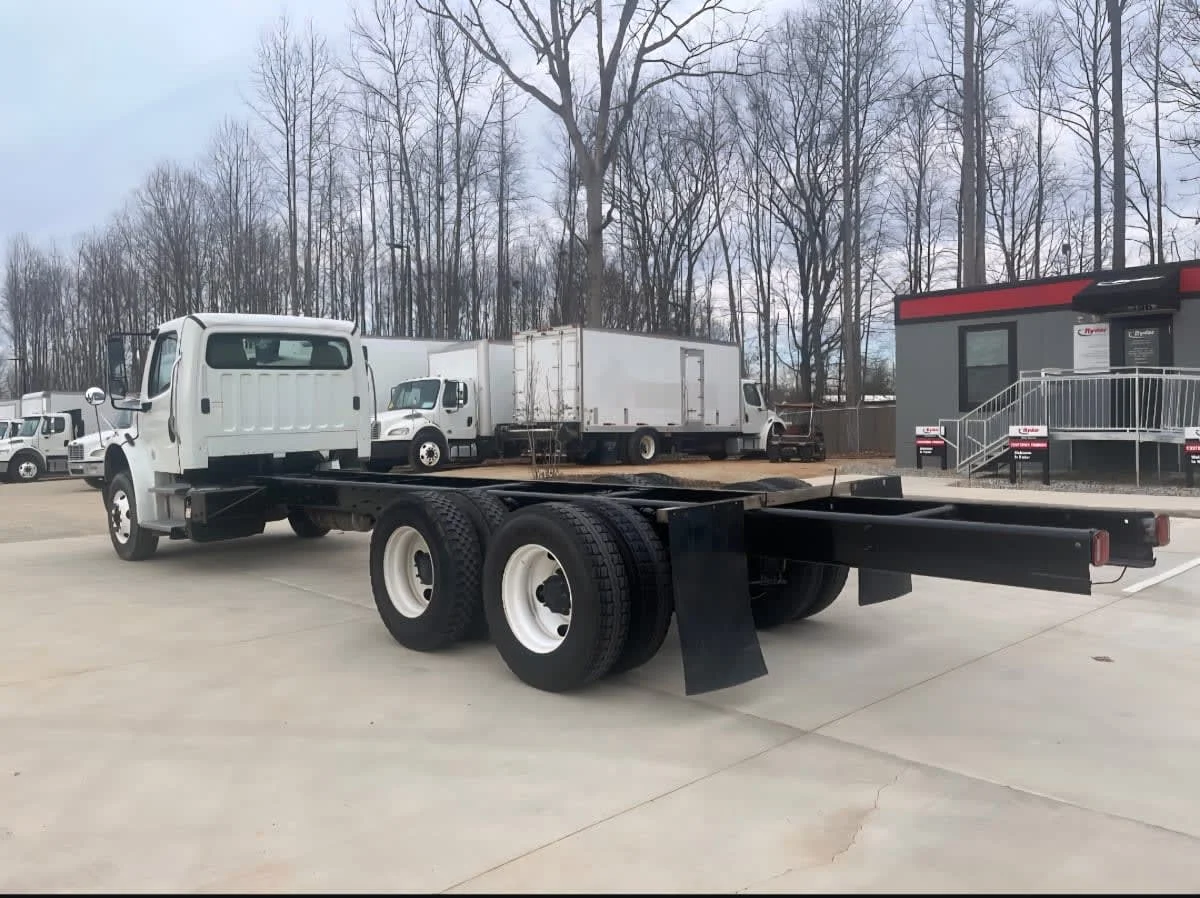 2019 Freightliner M2 106 in Greensboro, NC — photo 6