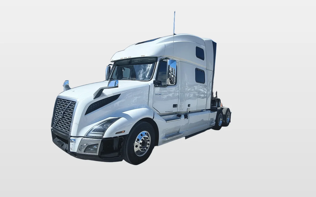 2021 Volvo - image 1