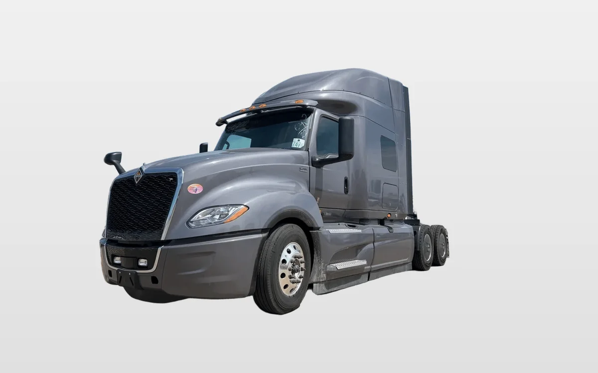 2025 International LT - image 1