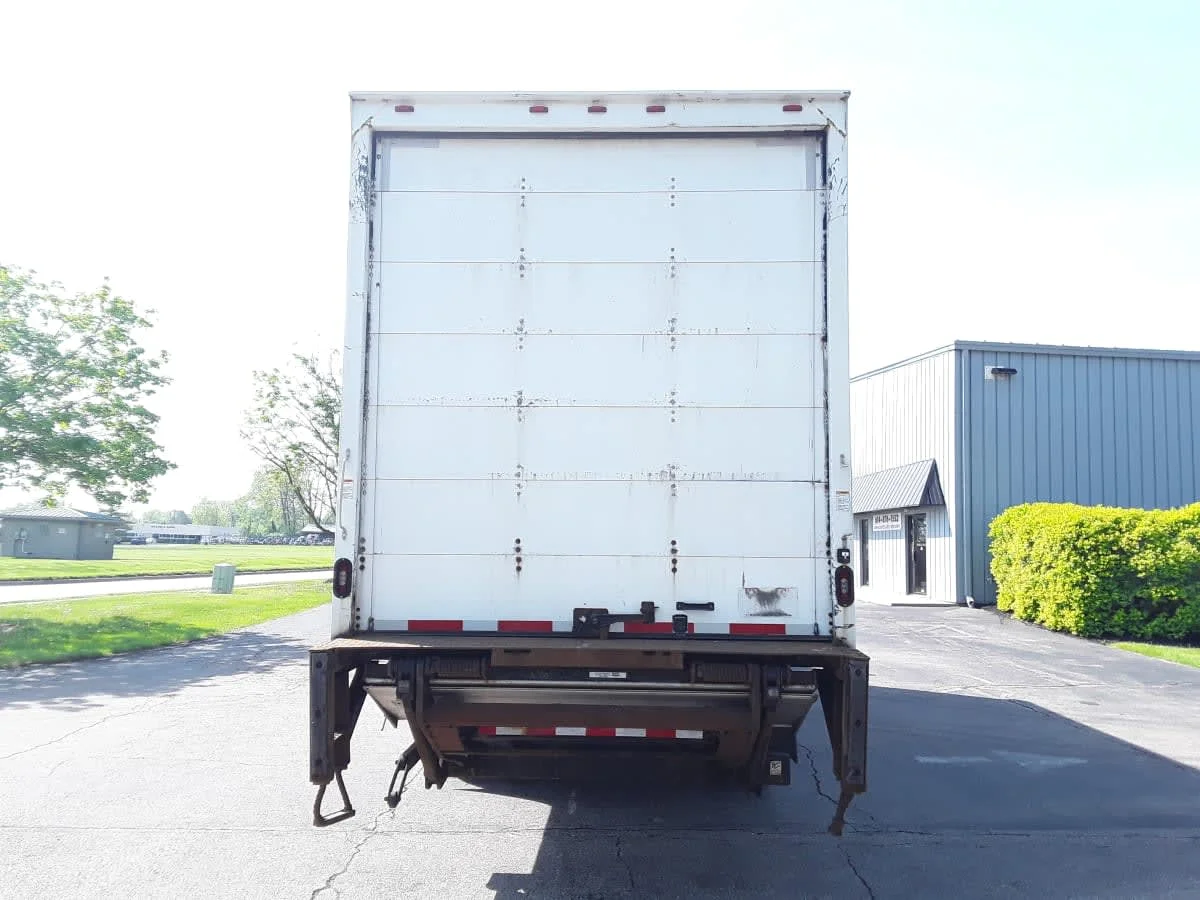 2018 Freightliner M2 106 in Hilliard, OH — photo 5