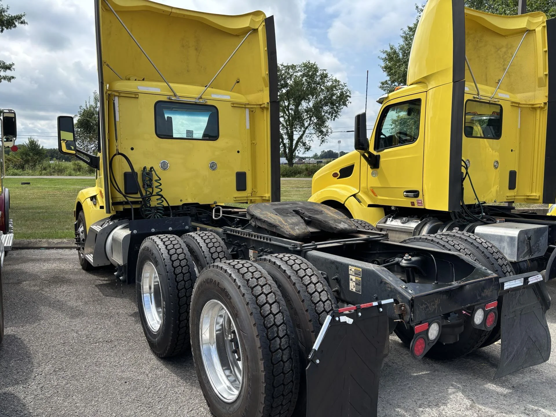 2021 Peterbilt 579 in Zanesville, OH — photo 5