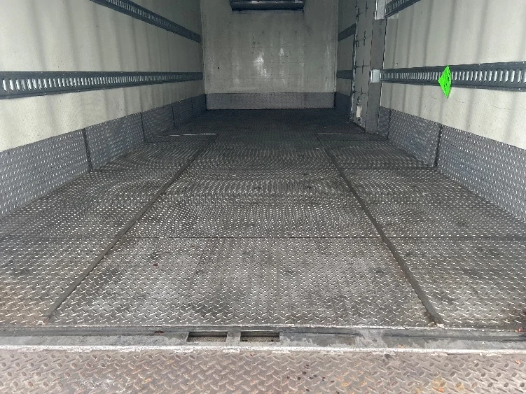 2020 Freightliner M2 106 - image 10