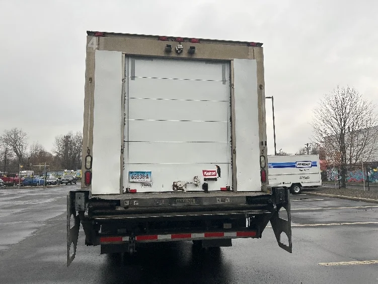 2020 Freightliner M2 106 - image 7