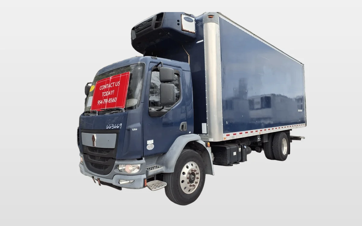 2017 Kenworth T270 - image 1