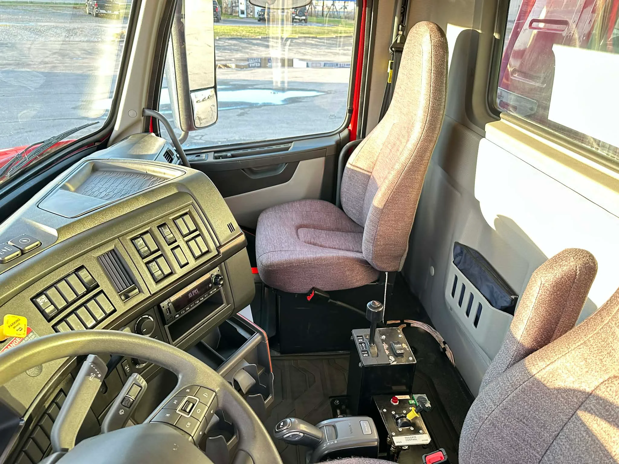 2023 Volvo - image 10