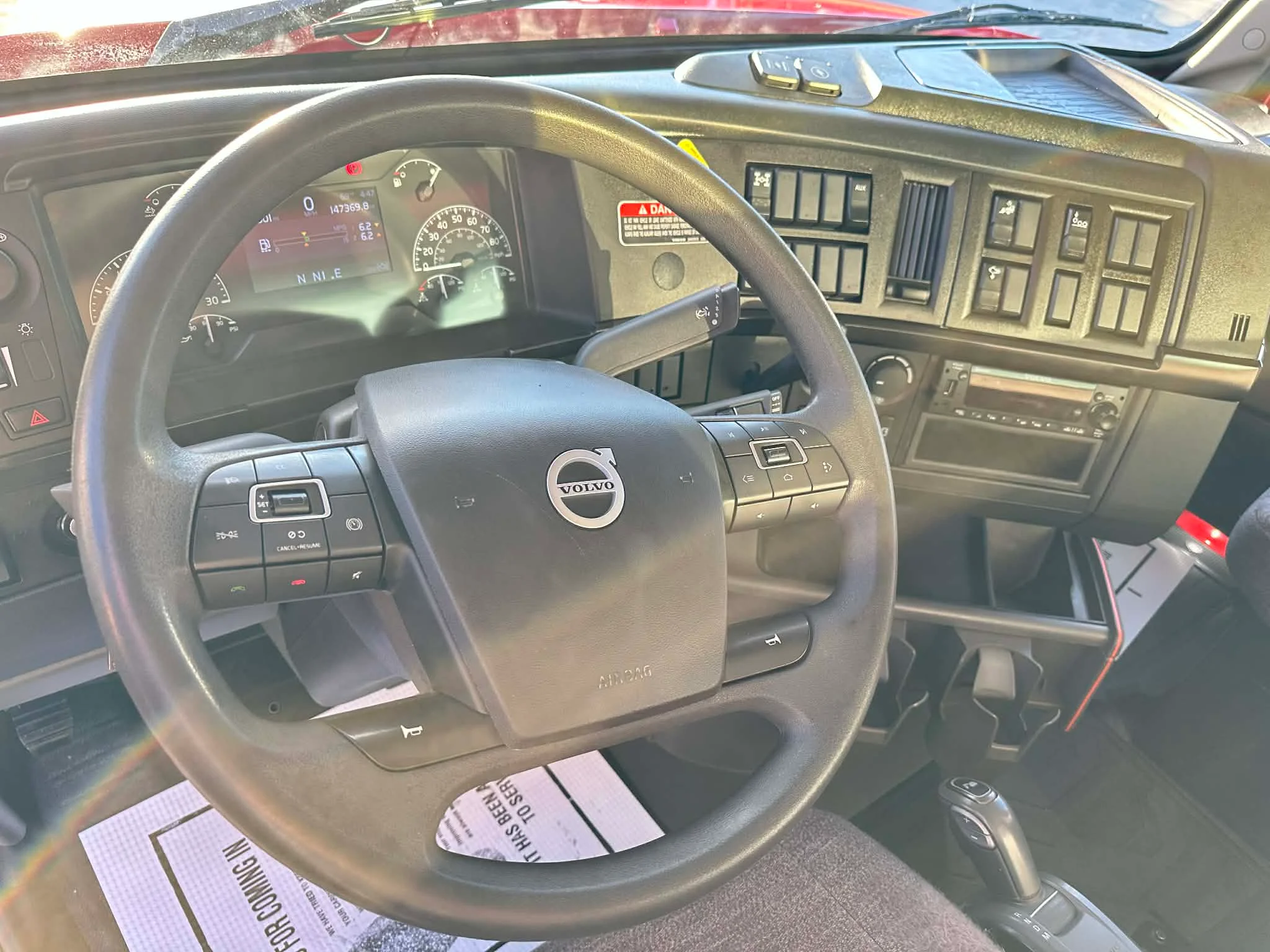 2023 Volvo - image 12