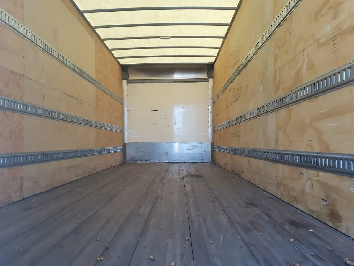 2023 Freightliner M2 106 in Indianapolis, IN — photo 8