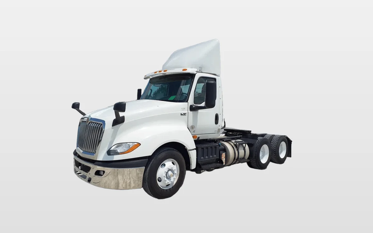 2019 International - image 1