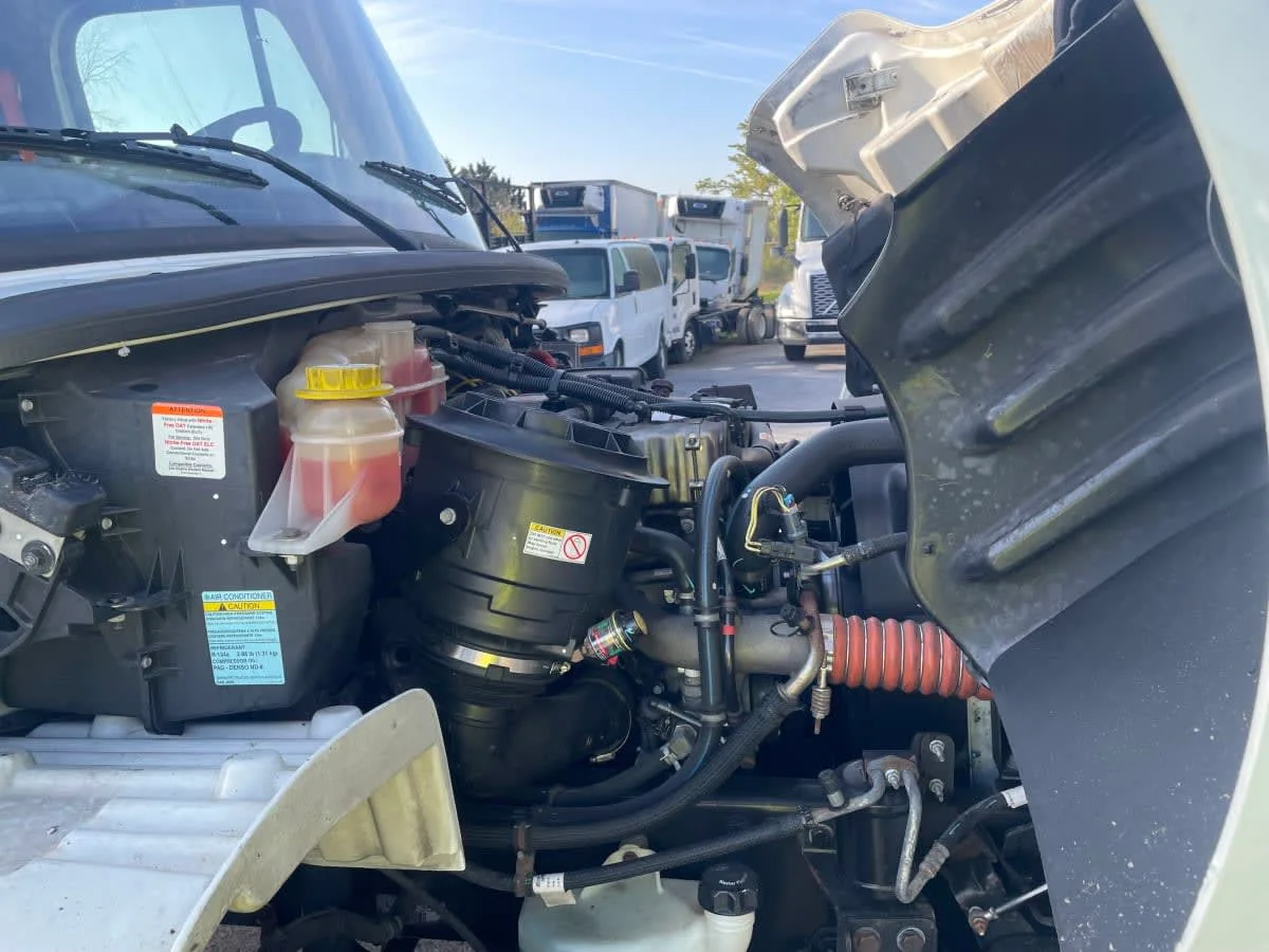 2020 Freightliner M2 106 - image 11