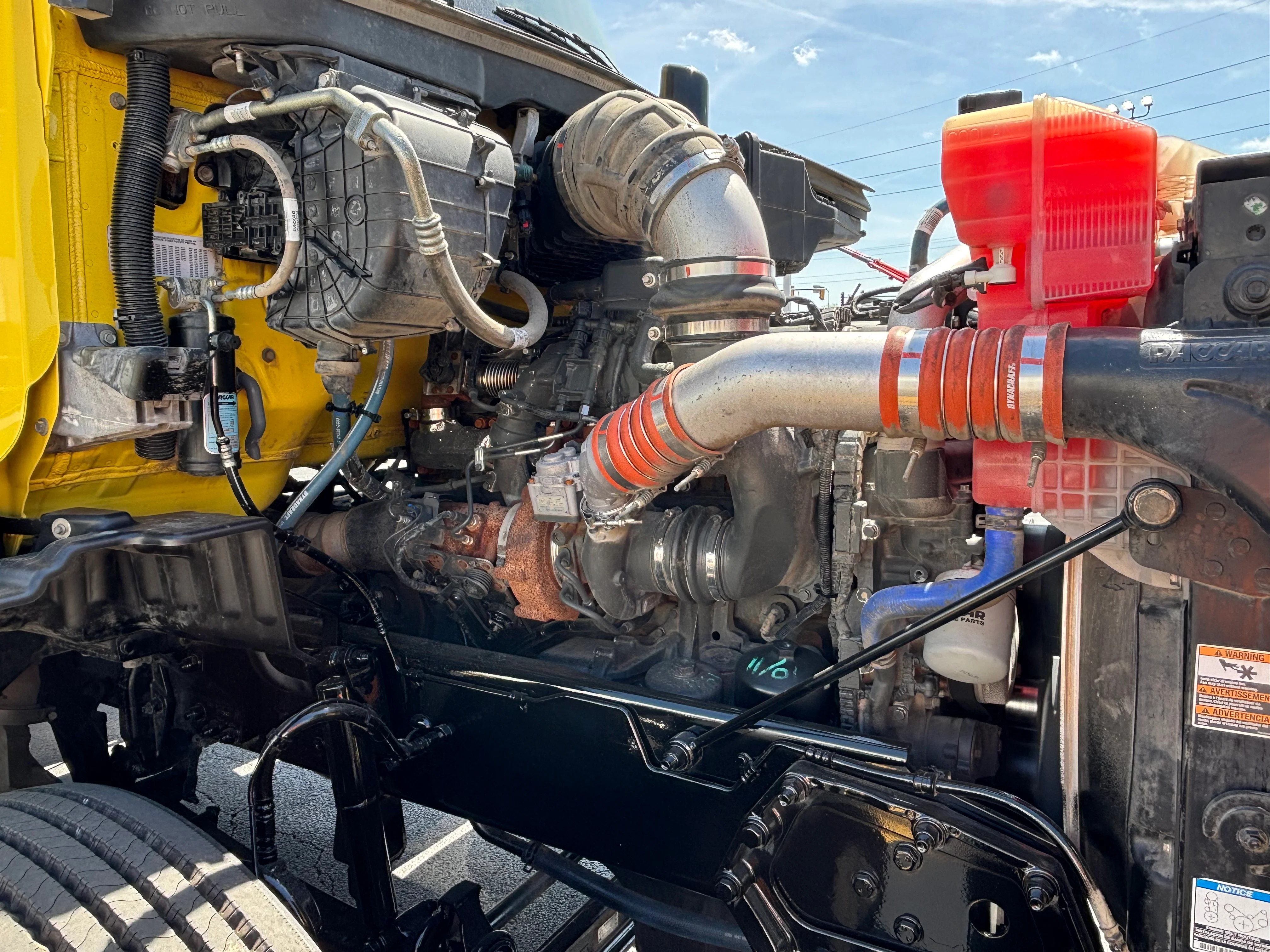 2021 Peterbilt 579 - image 11