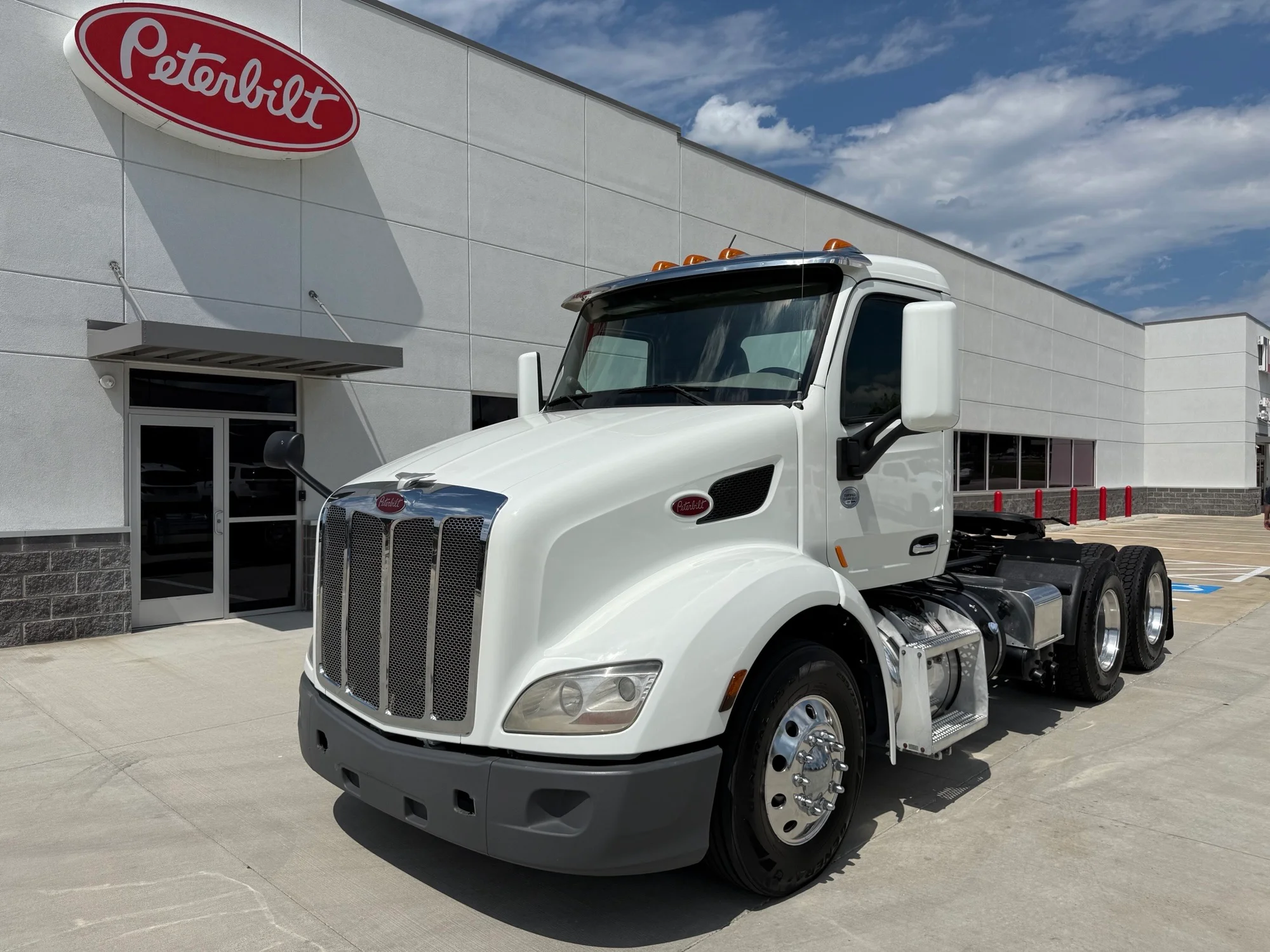 2021 Peterbilt 579 in Lowell, AR