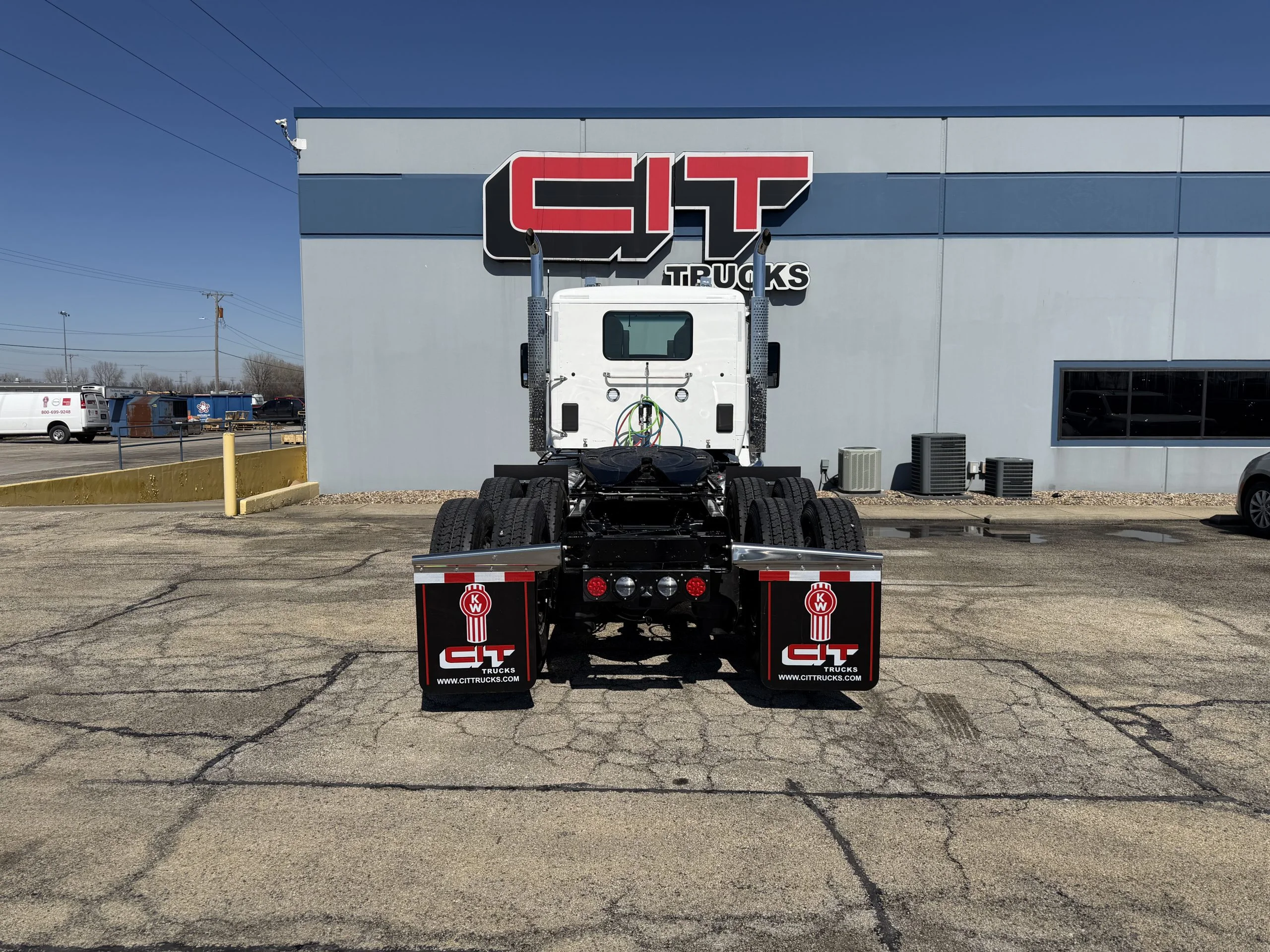 2027 Kenworth T880 in Springfield, IL — photo 6