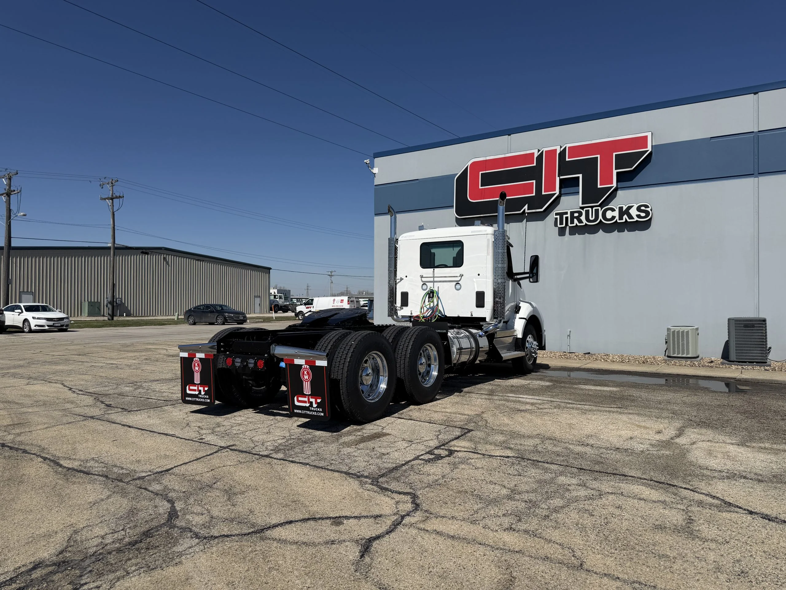 2027 Kenworth T880 in Springfield, IL — photo 5