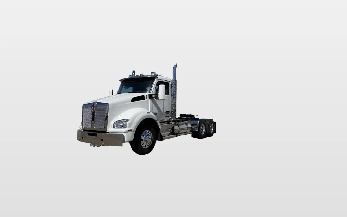 2027 Kenworth T880 - image 1