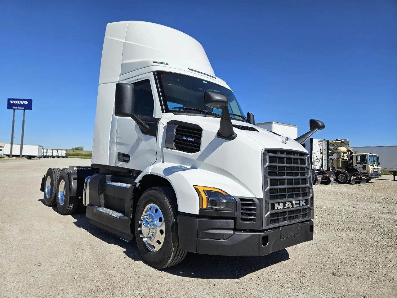 2027 Mack Anthem in Indianapolis, IN — photo 3