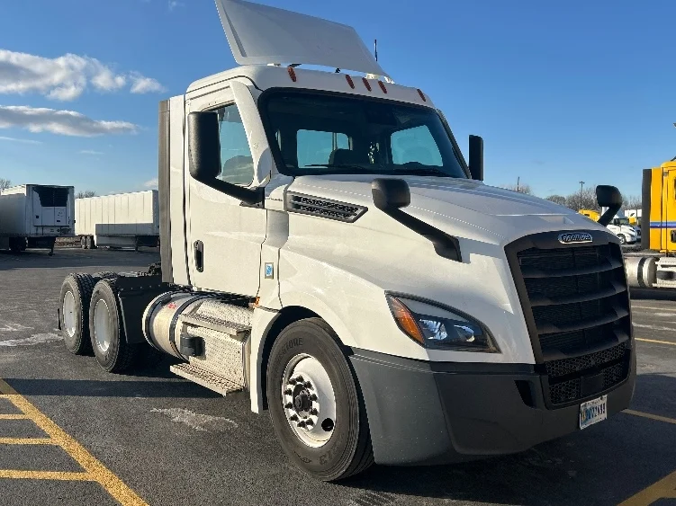 2021 Freightliner Cascadia in La Porte, IN