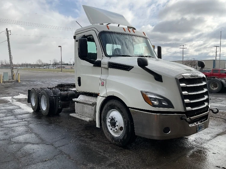 2019 Freightliner Cascadia in La Porte, IN