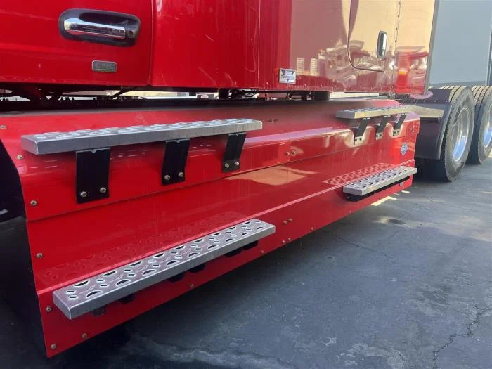 2024 Peterbilt 579 in Sylmar, CA — photo 5