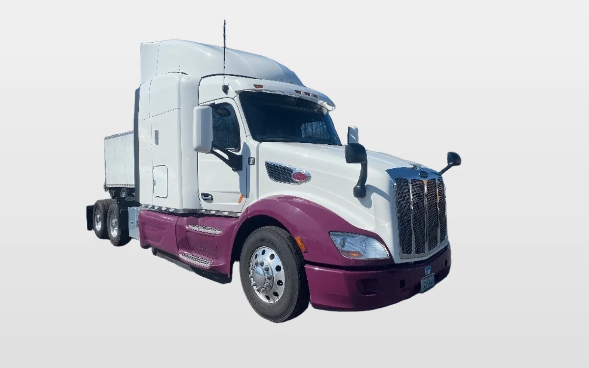 2020 Peterbilt 579 - image 1