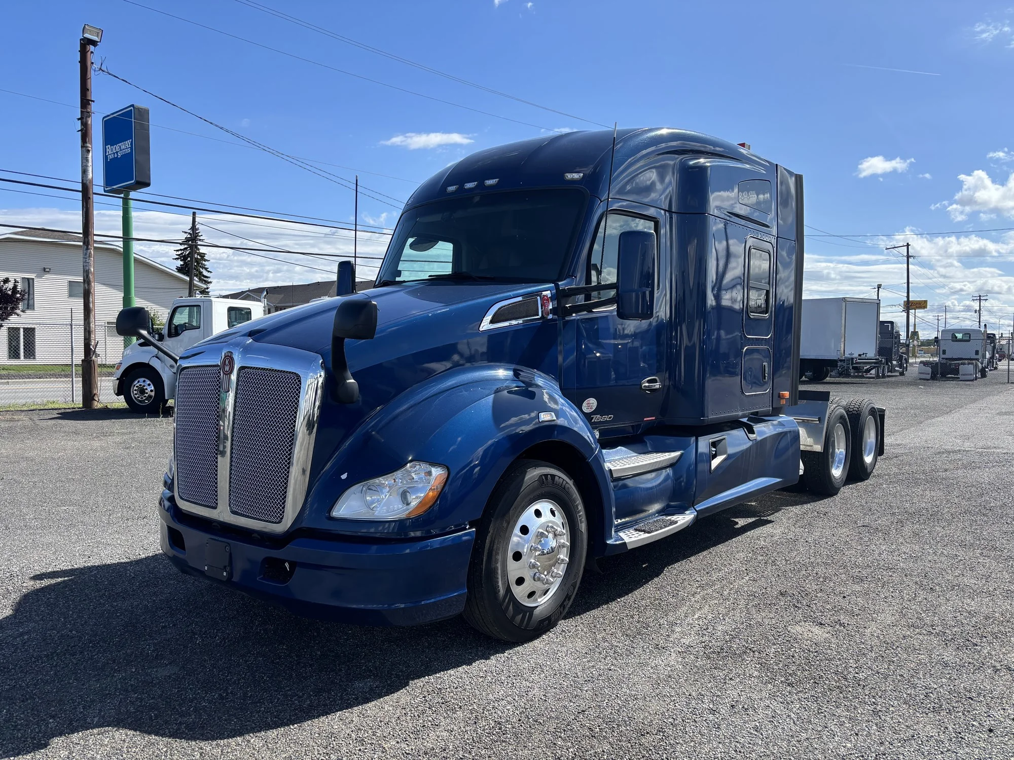 2022 Kenworth T680