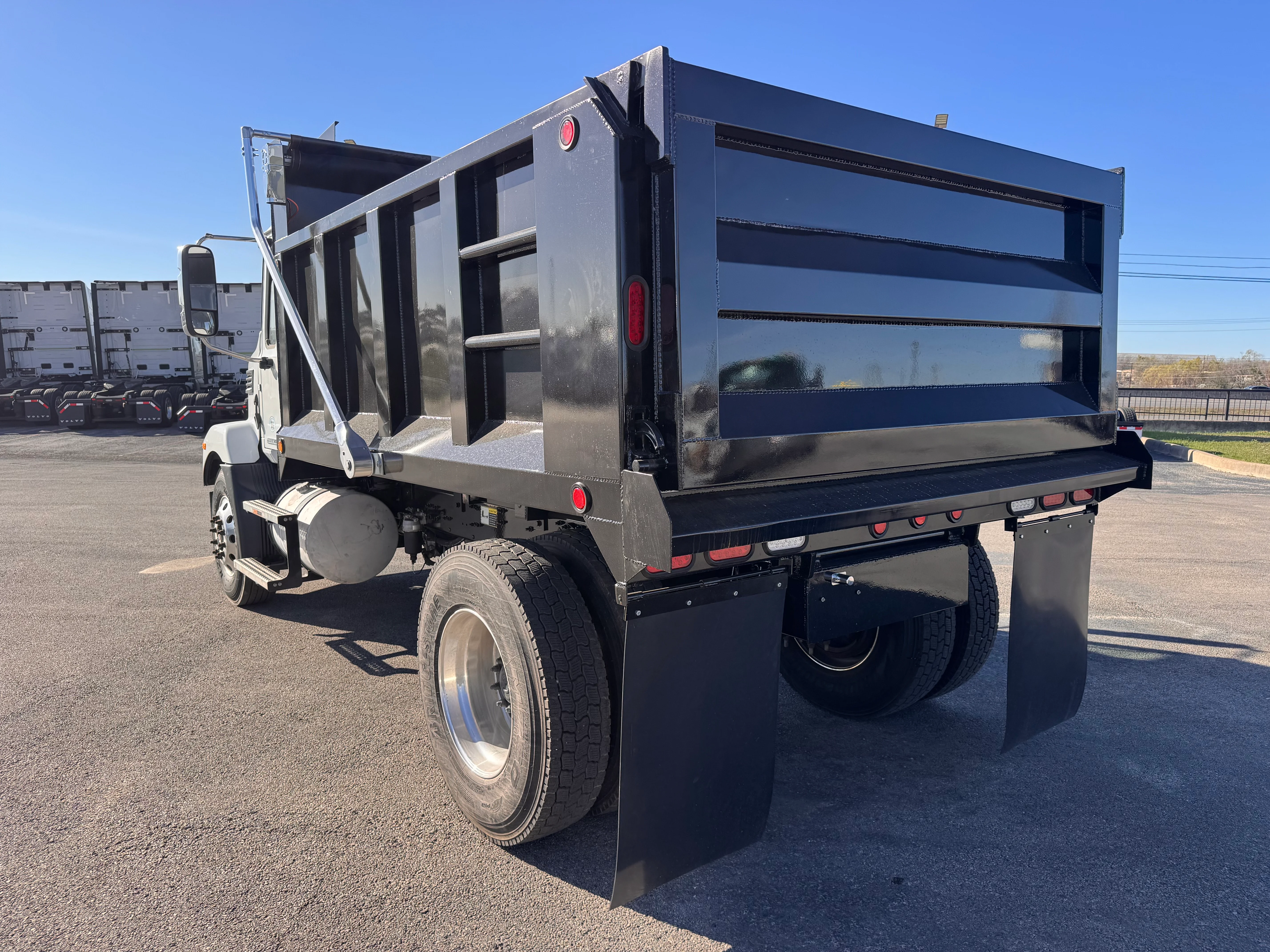2024 Mack MD in Austin, TX — photo 5