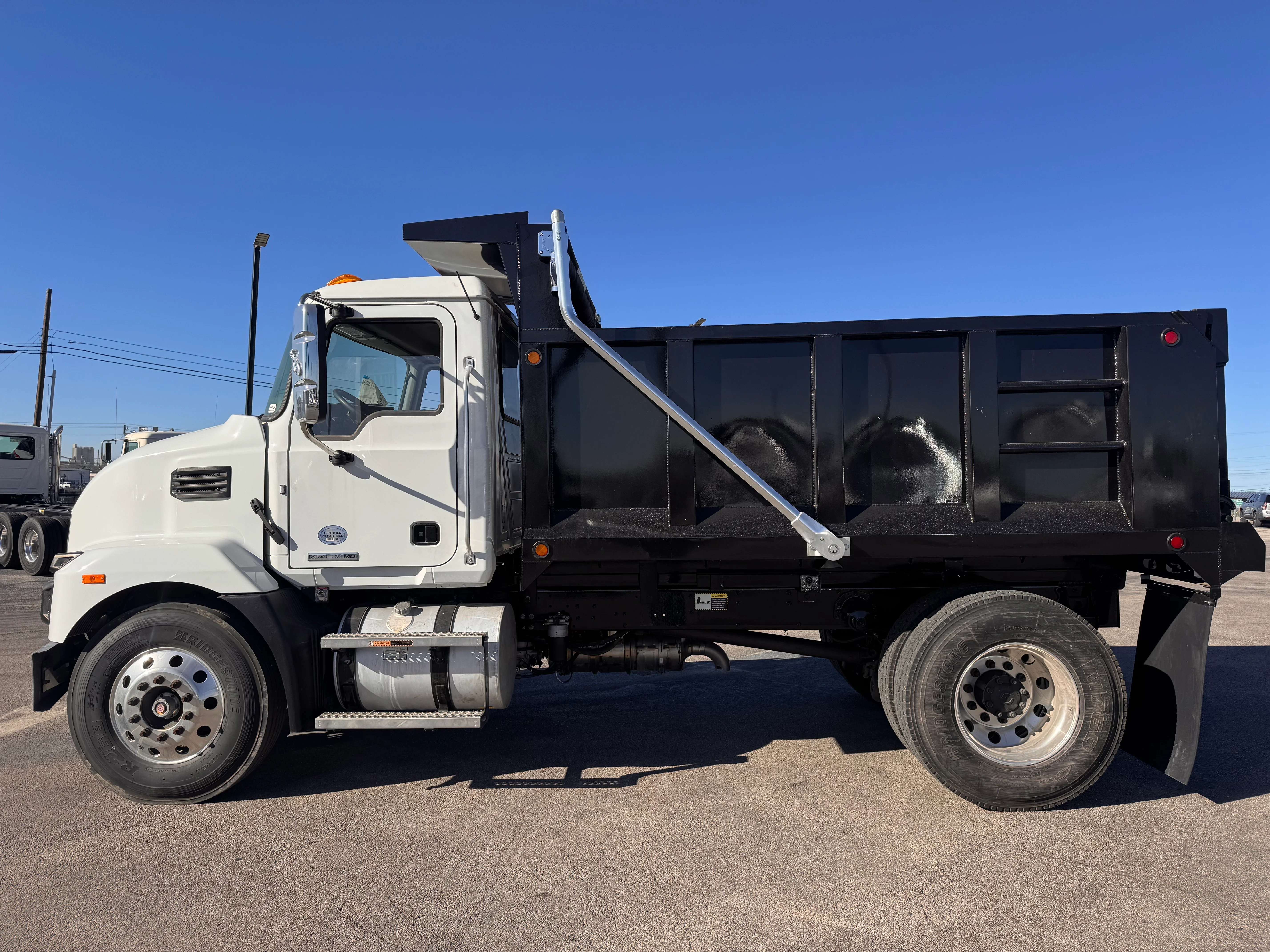 2024 Mack MD in Austin, TX — photo 3