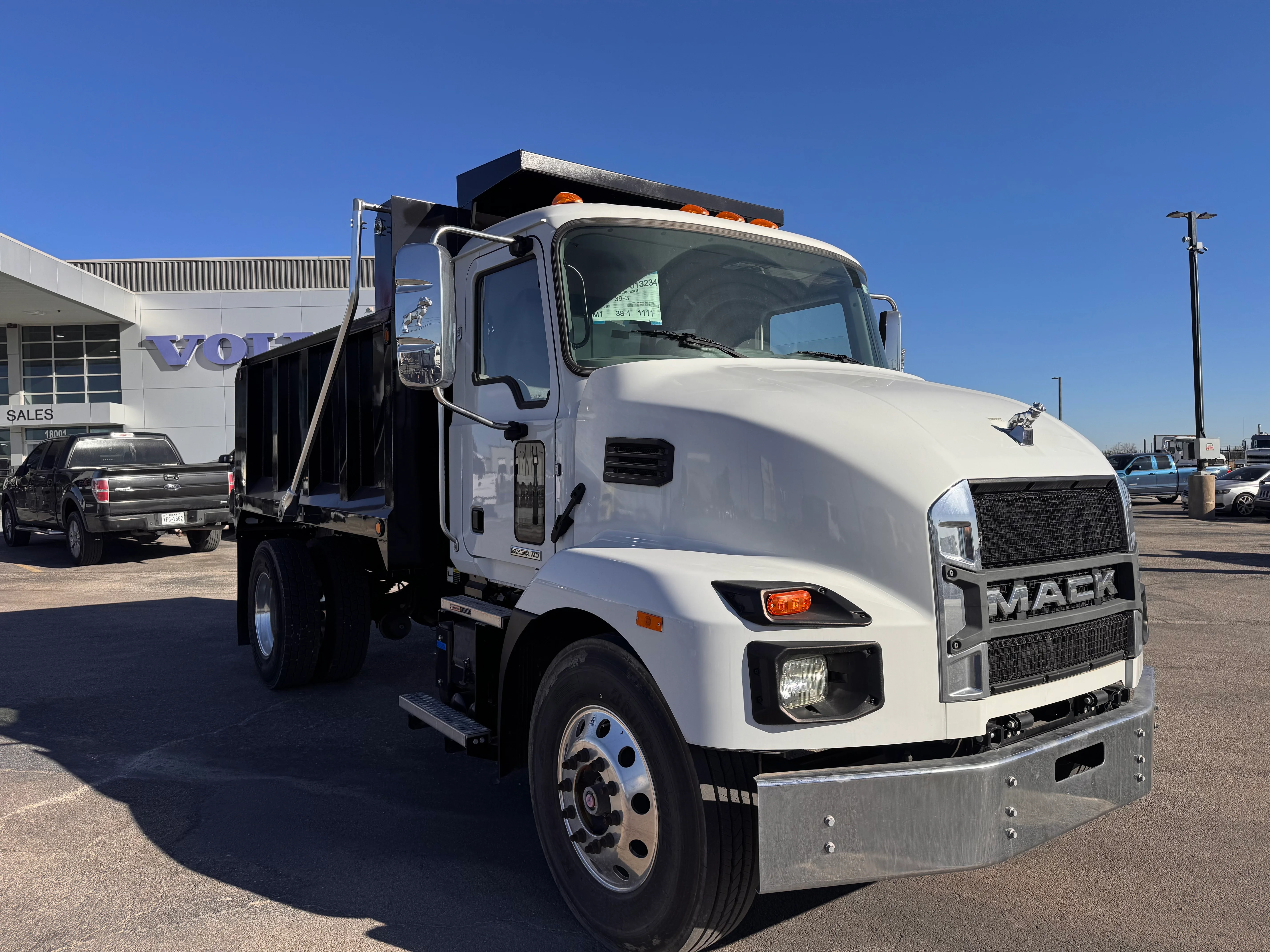 2024 Mack MD in Austin, TX — photo 6