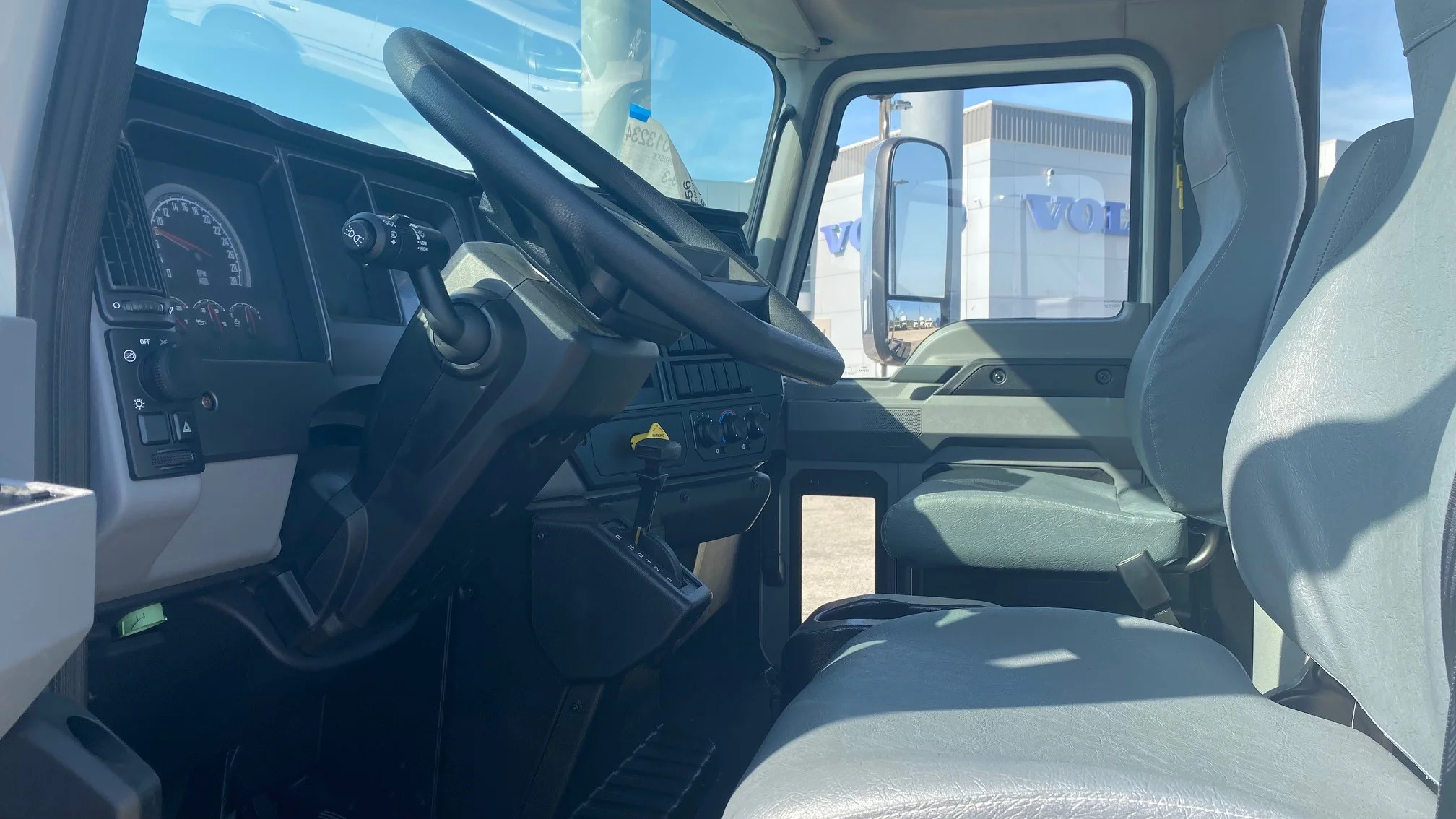 2024 Mack MD in Austin, TX — photo 9