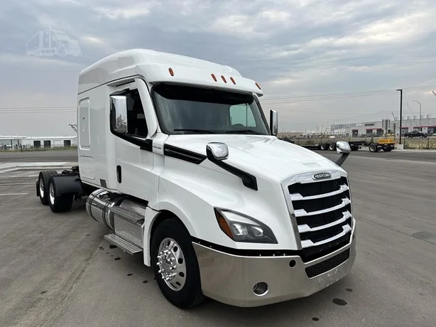 2025 Freightliner Cascadia in Boise, ID — photo 10