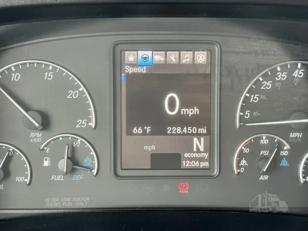 2025 Freightliner Cascadia in Boise, ID — photo 40
