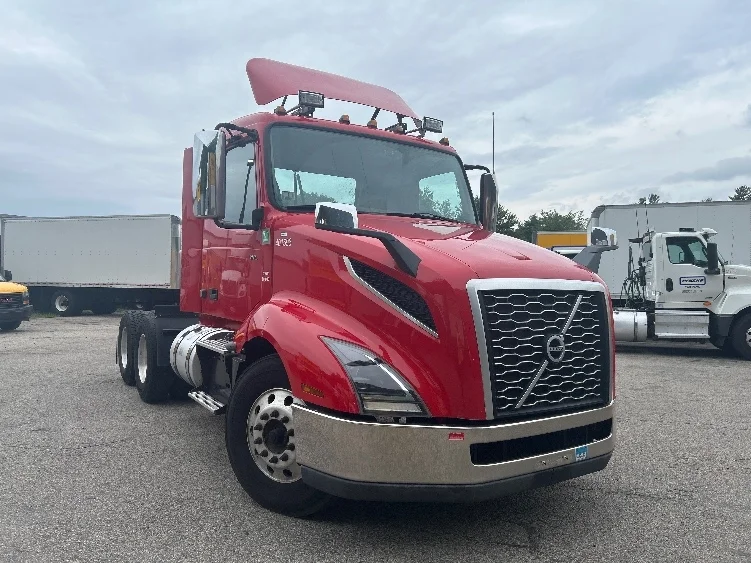 2022 Volvo VNL 300