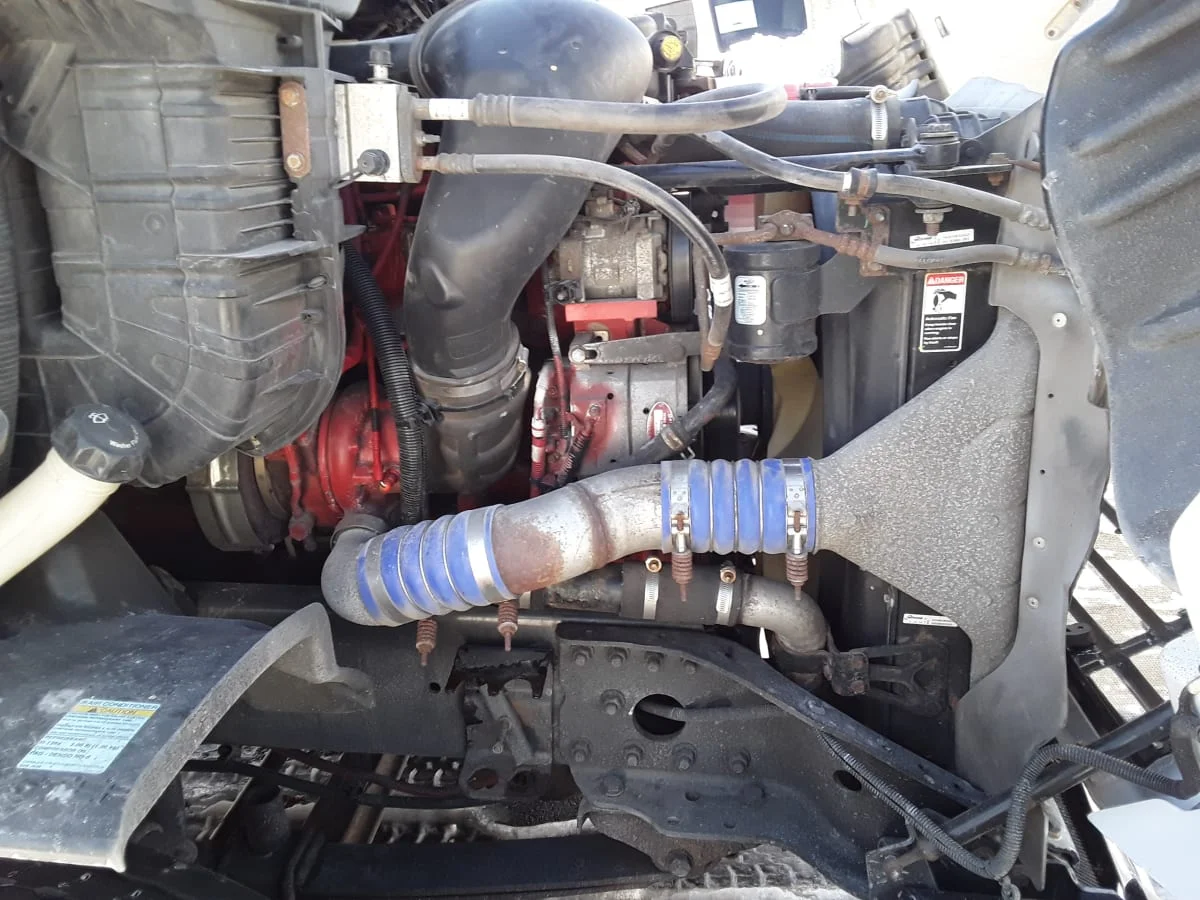 2015 Freightliner Cascadia in Salisbury, MA — photo 11