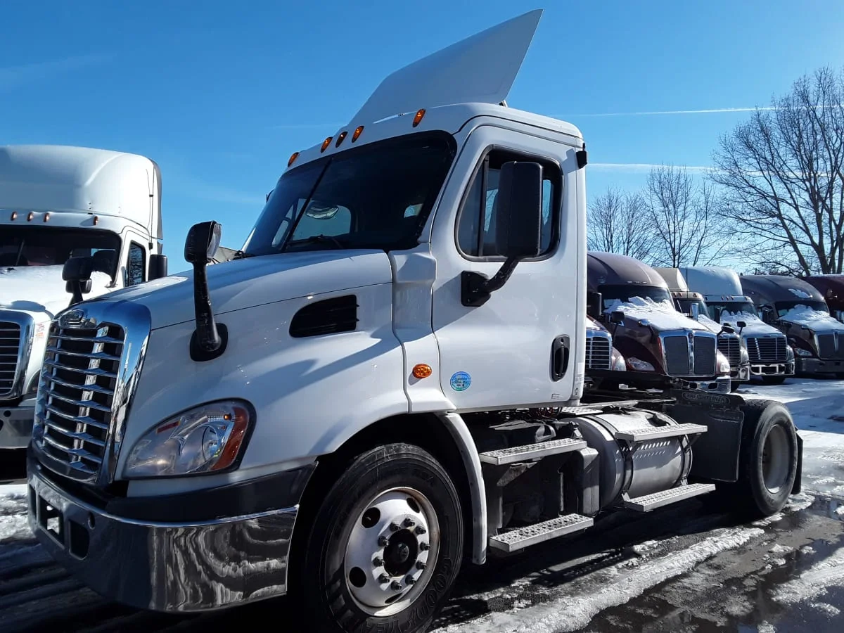 2015 Freightliner Cascadia in Salisbury, MA