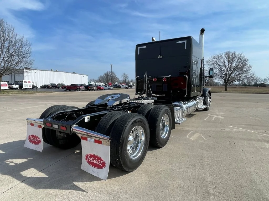 2023 Peterbilt 567 in Lowell, AR — photo 5