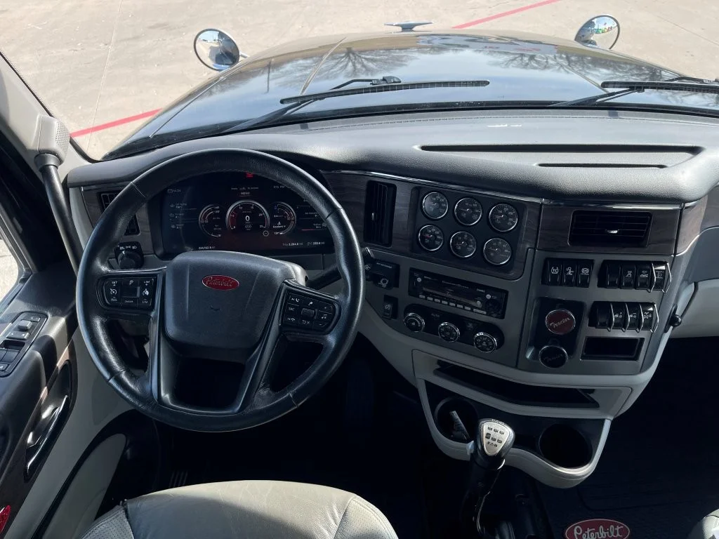 2023 Peterbilt 567 in Lowell, AR — photo 12