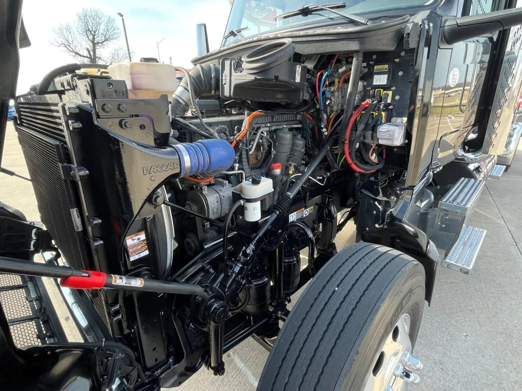 2023 Peterbilt 567 in Lowell, AR — photo 9