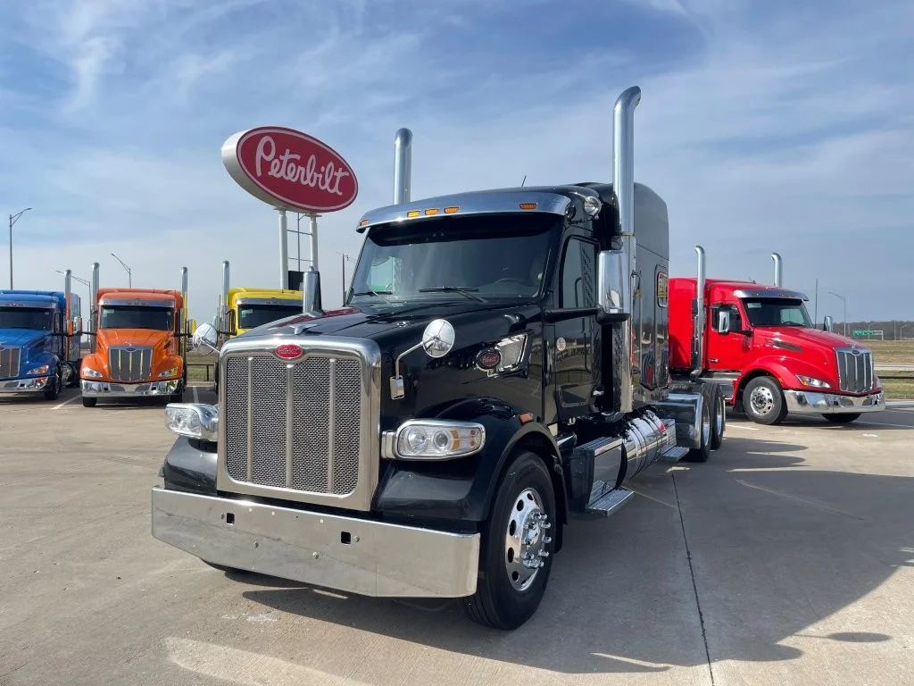2023 Peterbilt 567 in Lowell, AR